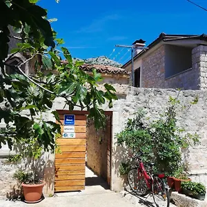 Branko Starigrad-Paklenica